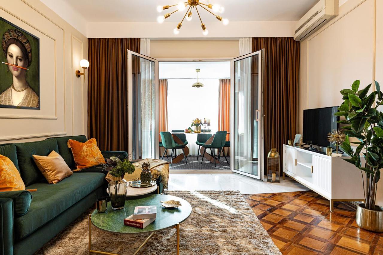 Qult - The Renaissance Affair Apartment Bucharest Exterior photo