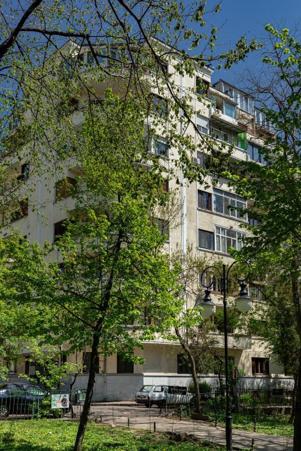 Qult - The Renaissance Affair Apartment Bucharest Exterior photo